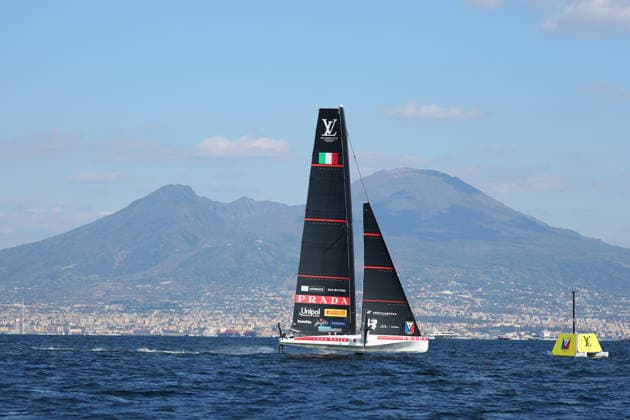 Team Luna Rossa during the preliminary regatta fleet races of the Louis Vuitton 38th America s Cup, Naples, Italy, September 27, 2026  Copyright: xAlessandroxGarofalo xLaPressex
