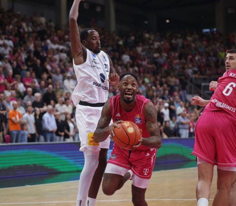 Jeff Garrett Telekom Baskets Bonn vs. SYNTAINICS MBC, Matchday 3 of the 2026–27 Season