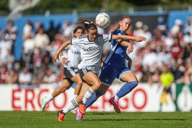 GER, Karlsruhe, Karlsruher SC vs. Eintracht Frankfurt, SC, DFB Women s Cup, Soccer, DFB, 2026–2027 Season, Badenia Stadium, 1st Round (pictured, from left): Hayley Raso, Eintracht Frankfurt Women s Team, 16, Lisa Drexler, Karlsruher SC Women’s Team, 27. DFB and DFL regulations prohibit any use of photographs as image sequences and or quasi-video. September 27, 2026 Copyright: HMBxMedia HendrikxHamelau