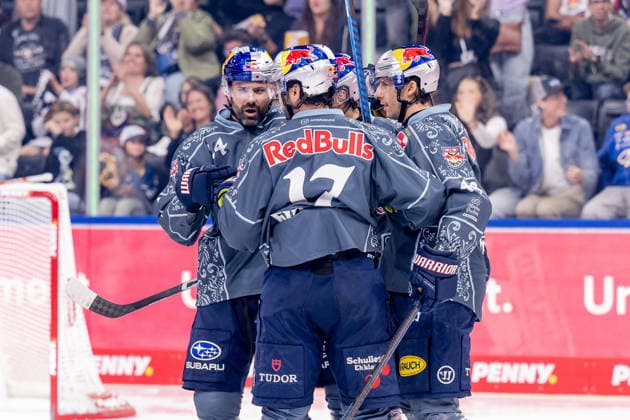 Ryan Murphy (EHC Red Bull Munich), 24, Yasin Ehliz (EHC Red Bull Munich), 42, and Lucas Thaler (EHC Red Bull Munich), 48, celebrate with Taro Hirose (EHC Red Bull Munich), 17, after his goal to make it 1–0 GER, EHC Red Bull Munich vs. Löwen Frankfurt Ice Hockey, DEL, 2026–2027 Season, Matchday 4, September 27, 2026. Photo: HMB Media, Heike Feiner Copyright: HMBxMedia HeikexFeiner