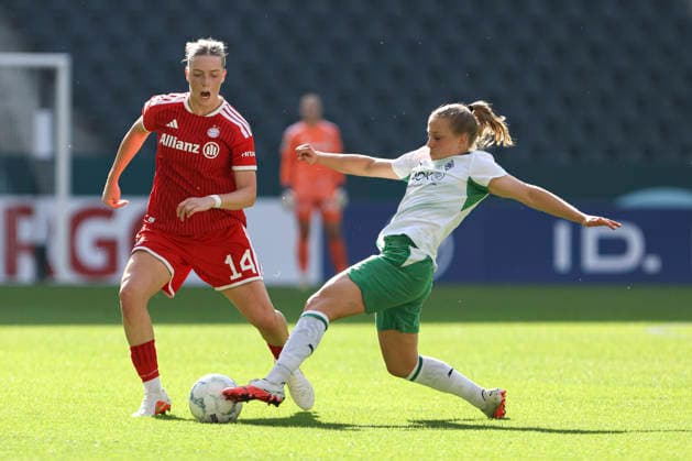 Alara Åžehitler of FC Bayern Munich and Luca Graf of Borussia Mönchengladbach battle for the ball during the DFB Women s Cup match between Borussia Mönchengladbach and FC Bayern Munich at Borussia Park on September 27, 2026, in Mönchengladbach, Germany. Photo by Oliver Kaelke, DeFodi Images. Alara Åžehitler of FC Bayern Munich and Luca Graf of Borussia Mönchengladbach battle for the ball during the DFB Women’s Cup match between Borussia Mönchengladbach and FC Bayern Munich at ista Borussia Park on September 27, 2026 in Mönchengladbach, Germany Photo by Oliver Kaelke, DeFodi Images DFB and DFL regulations prohibit any use of photographs as image sequences and or quasi-video. Photo by Oliver Kaelke, DeFodi Images
