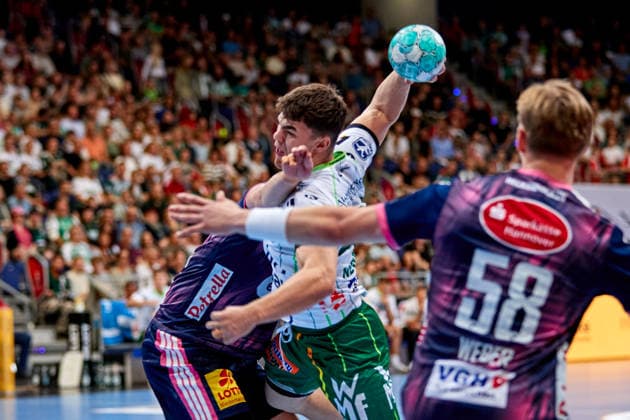 Elias Newel, FRISCH AUF Göppingen, 40 shots; TSV Hannover Burgdorf vs. FRISCH AUF Göppingen, Handball Bundesliga, HBL, 2026–2027 Season, September 27, 2026, Press Photo by Jan Frederic Helbig, TSV Hannover Burgdorf vs. FRISCH AUF Goeppingen, Handball Bundesliga, HBL, ZAG Arena, Opel Handball Bundesliga, 2026–2027 season, September 27, 2026, Hannover Copyright: xEibner-Pressefoto Jan-FredericxHx EP_JHG