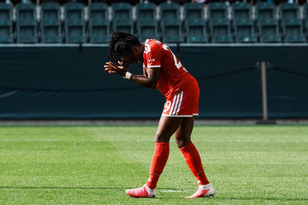Germany, Soccer: 2026–2027 DFB Women s Cup, First Round: Borussia Mönchengladbach vs. FC Bayern Munich at Borussia Park; Edna Imade (Bayern Munich), 29; frustration after a scoring chance; chance; emotions; gestures; facial expressions Copyright: xThiemoxRudolphx