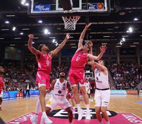 John Michael Wright, Patrick Heckmann Telekom Baskets Bonn vs. SYNTAINICS MBC, Matchday 3 of the 2026–27 Season