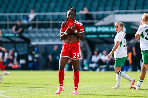 DFB Women s Cup: Borussia Mönchengladbach vs. FC Bayern Munich, September 27, 2026; Edna Imade, FC Bayern Munich, 29 frustrated DFB Women’s Cup Borussia Mönchengladbach vs. FC Bayern Munich Mönchengladbach, ista Borussia Park September 27, 2026 DFB regulations prohibit any use of photographs as image sequences and or quasi-video Copyright: xBEAUTIFULxSPORTS Freisenx
