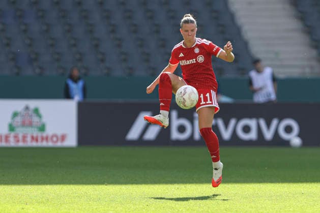 Sarah Mattner Trembleau of FC Bayern Munich in action, on the ball, making a solo run during the DFB Women s Cup match between Borussia Mönchengladbach and FC Bayern Munich at Borussia Park on September 27, 2026, in Mönchengladbach, Germany Photo by Oliver Kaelke DeFodi Images Sarah Mattner Trembleau of FC Bayern Munich controls the ball during the DFB Women’s Cup match between Borussia Mönchengladbach and FC Bayern Munich at ista Borussia Park on September 27, 2026 in Mönchengladbach, Germany. Photo by Oliver Kaelke, DeFodi Images. DFB and DFL regulations prohibit any use of photographs as image sequences and or quasi-video. Photo by Oliver Kaelke, DeFodi Images.