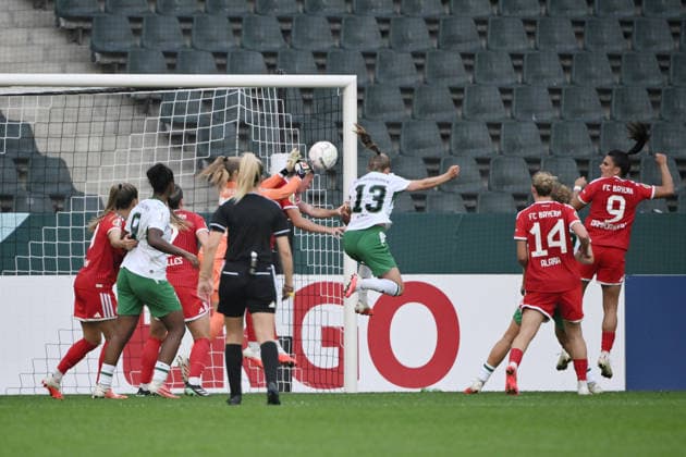 Luca Graf of Borussia Mönchengladbach (midfielder) scores the goal with this header, making the score 1–0 on September 27, 2026, in the 2026–2027 DFB Women’s Cup, First Round, Borussia Mönchengladbach vs. FC Bayern Munich. DFB regulations prohibit any use of photographs as image sequences and or quasi-video. Mönchengladbach, Ista, Borussia Park, North Rhine-Westphalia, Germany Team2
