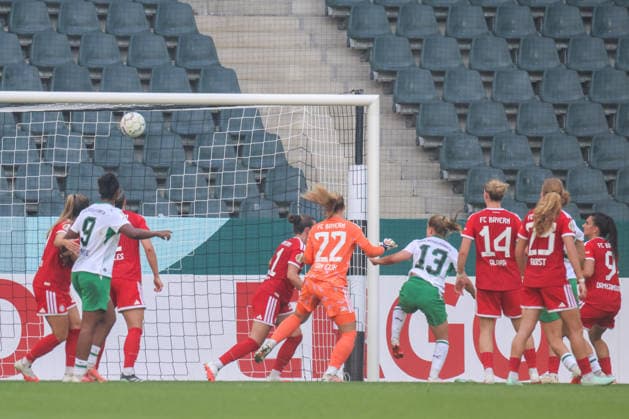 Mönchengladbach, Germany, September 27, 2026, DFB Women s Cup: Borussia Mönchengladbach Women vs. FC Bayern Women. Pictured: Goal scorer Luca Graf of Mönchengladbach, wearing jersey number 13, scores the 1-0 goal for Mönchengladbach. Copyright: HMBxMedia MadeleinexFantini