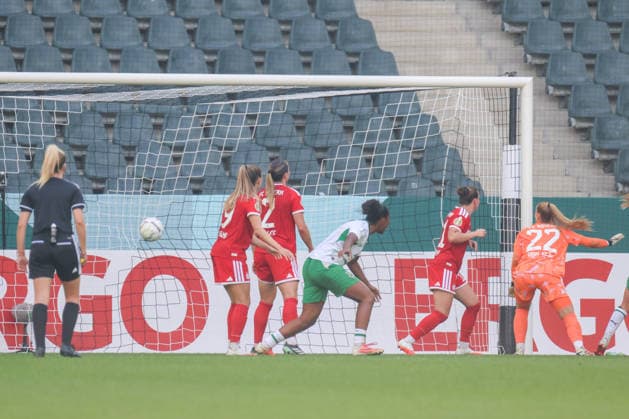 Mönchengladbach, Germany, September 27, 2026, DFB Women s Cup: Borussia Mönchengladbach Women vs. FC Bayern Women. Pictured: Goal scorer Luca Graf of Mönchengladbach (partially obscured in the photo) scores the 1-0 goal for Mönchengladbach. Copyright: HMBxMedia MadeleinexFantini