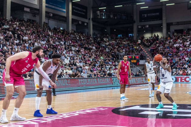 DeLonnie Hunt, SYNTAINICS MBC, 03; Leon Kratzer, Telekom Baskets Bonn, 22; Joel Aminu, Telekom Baskets Bonn, 21; Kris Clyburn, SYNTAINICS MBC, 21; Telekom Baskets Bonn vs. SYNTAINICS MBC, Basketball, easy Credit BBL, Matchday 03, 2026–2027, September 27, 2026 Telekom Baskets Bonn vs. SYNTAINICS MBC, Basketball, easyCredit BBL, Matchday 03, 2026–2027, September 27, 2026 Bonn Copyright: xEibner-Pressefoto GerhardxWingenderx EP_GWR