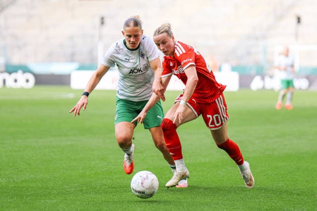 DFB Women s Cup: Borussia Mönchengladbach vs. FC Bayern Munich, September 27, 2026. Marlene Deyß of Borussia Mönchengladbach, 33, in a tackle with Franziska Kett of FC Bayern Munich, 20 DFB Women’s Cup: Borussia Mönchengladbach vs. FC Bayern Munich, Mönchengladbach, ista, Borussia Park, September 27, 2026. DFB regulations prohibit any use of photographs as image sequences and or quasi-video. Copyright: xBEAUTIFULxSPORTS Freisenx