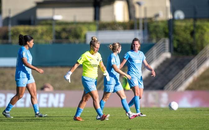 Soccer, Women, 2026–2027 Season, DFB Cup First Round, FC Viktoria 1889 Berlin vs. Bayer Leverkusen; field player Sarah Stöckmann of FC Viktoria 1889 Berlin stepped in as goalkeeper for the injured Michele Tschudin (not pictured), September 27, 2026, Copyright: xMatthiasxKochx