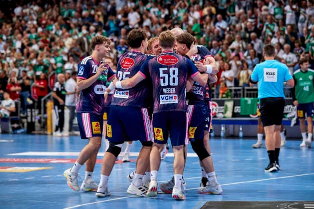 TSV Hannover Burgdorf Victory Celebration: TSV Hannover Burgdorf vs. FRISCH AUF Göppingen, Handball Bundesliga, HBL, 2026–2027 Season, September 27, 2026, Press photo by Jan Frederic Helbig: TSV Hannover Burgdorf vs. FRISCH AUF Goeppingen, Handball Bundesliga, HBL, ZAG Arena, Opel Handball Bundesliga, 2026–2027 season, September 27, 2026, Hannover Copyright: xEibner-Pressefoto Jan-FredericxHelbigx EP_JHG