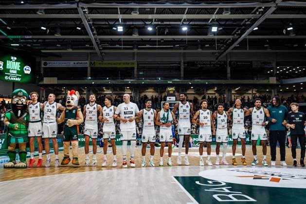 Gladiators celebrate the victory—cheers, joy, excitement. Vet Concept Gladiators Trier vs. Science City Jena, basketball, easyCredit BBL, Matchday 2, 2026–2027 season, September 27, 2026 Vet Concept Gladiators Trier vs. Science City Jena, basketball, easyCredit BBL, Matchday 2, 2026–2027 season, September 27, 2026 Copyright: xEibnerxPressefotox EP_ANS