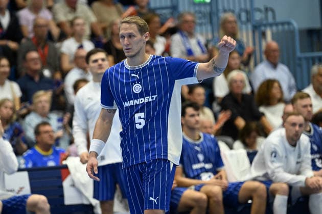 September 27, 2026, GER, Handball, Men s, Opel HBL, 2026–2027 Season, Matchday 6, VfL Gummersbach vs. Bergischer HC, Goal Celebration, Jubilation, Victory Lap, Tilen Kodrin (VfL Gummersbach 5), DFB and DFL regulations prohibit any use of photographs as image sequences and or quasi-video. Gummersbach, SCHWALBE Arena, NRW, Germany Copyright: xNordphoto Meuterx