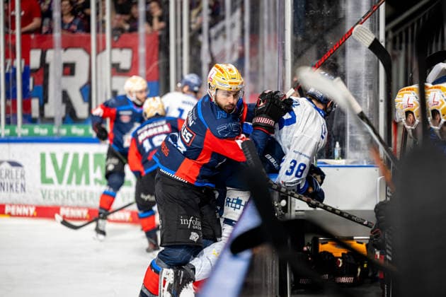 September 27, 2026, 2026–2027 Ice Hockey Season, Penny DEL, Nuremberg Ice Tigers, Icetigers, Straubing Tigers, ThHa xthxhax, Greg Meireles 43, Nuremberg Ice Tigers (NIT), check against Stefan Loibl 38, Straubing Tigers