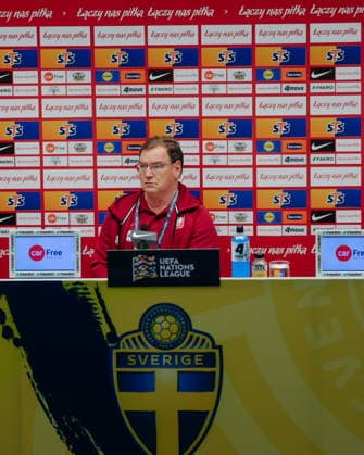 27.09.2026 SZTOKHOLM, STRAWBERRY ARENA PILKA NOZNA (FOOTBALL) LIGA NARODOW UEFA 2026 - DYWIZJA B ( UEFA NATIONAL LEAGUE 2026 - DIVISION B ) KONFERENCJA PRASOWA I TRENING REPREZENTACJI POLSKI NZ JAN URBAN SELEKCJONER REPREZENTACJI POLSKI FOTO LUKASZ GROCHALA CYFRASPORT NEWSPIX.PL --- newspix.pl 