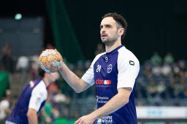 Handball, HBL2: SC DHfK Leipzig vs. TSV Bayer Dormagen, September 27, 2026; Peter Strosack 24, Bayer Dormagen; Handball, 2nd Bundesliga, 2026–2027 season, Matchday 5: SC DHfK Leipzig vs. TSV Bayer Dormagen on September 27, 2026, at the Quarterback Immobilien Arena in Leipzig Copyright: xBEAUTIFULxSPORTS JanxKaeferx