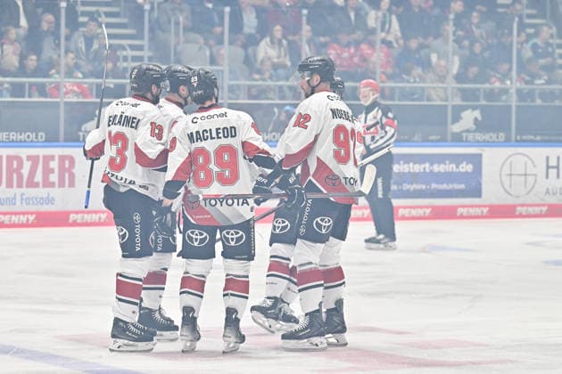 Penny DEL: Augsburger Panther vs. Kölner Haie, September 27, 2026, AUGSBURG, GERMANY September 27 Cheers from the visiting fans after Marcel NOEBELS scored the 0–1 goal for the Kölner Haie 92 Goal Scorer Joy Happy during the Penny DEL match between the Augsburger Panther and the Kölner Haie on Matchday 4 at Curt Frenzel Stadium Copyright: xBEAUTIFULxSPORTS Goldbergx