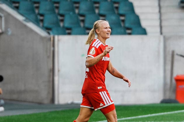 Germany, Soccer: 2026–2027 DFB Women s Cup, First Round: Borussia Mönchengladbach vs. FC Bayern Munich; at Borussia Park; Pernille Harder (Bayern Munich) reacts after a scoring chance, header, close-up Copyright: xThiemoxRudolphx