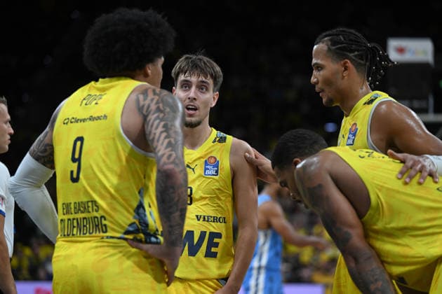 September 27, 2026, GER, Basketball, Bundesliga Matchday 3, 2026–2027 Season, Oldenburg, EWE Arena, EWE Baskets Oldenburg vs. Veolia Towers Hamburg: Brief Recap Zach ENSMINGER EWE Baskets Oldenburg 3 Tylan POPE EWE Baskets Oldenburg 9 Nicholas TISCHLER EWE Baskets Oldenburg 11 Demajeo WIGGINS EWE Baskets Oldenburg 2 Oldenburg EWE Arena Lower Saxony, Germany Copyright: xnordphotoxGmbHx xRojahnx