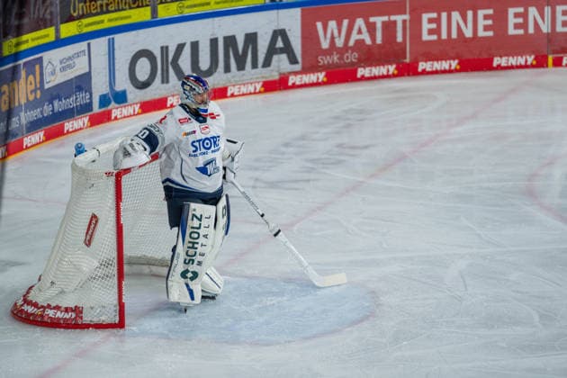 Joacim Eriksson, Schwenninger Wild Wings, 60 (goalie), Krefeld Pinguine vs. Schwenninger Wild Wings, ice hockey, PENNY DEL, Matchday 4, 2026–2027 season, September 27, 2026, Krefeld Pinguine vs. Schwenninger Wild Wings, ice hockey, PENNY DEL, Matchday 4, 2026–2027 season, September 27, 2026, Krefeld Copyright: xEibner-Pressefoto LukasxBaldygax EP_LBA