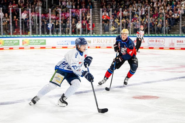 Linus Brandl 73, Straubing Tigers Noah Samanski 8, Nuremberg Ice Tigers, NIT, Nuremberg Ice Tigers vs. Straubing Tigers, Ice Hockey, Penny DEL, Matchday 4, September 27, 2026, Nuremberg Ice Tigers vs. Straubing Tigers, Ice Hockey, Penny DEL, Matchday 4, September 27, 2026 Copyright: xEibner-Pressefoto ThomasxHahnx EP_NIT