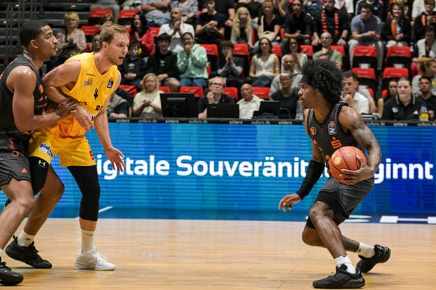 easyCredit Basketball Bundesliga, Matchday 3, Niners Chemnitz vs. Phoenix Hagen, September 27, 2026, starting at 4:30 p.m., Chemnitz, Chemnitz Arena. In photo 02: Stefan Smith. easyCredit Basketball Bundesliga, Matchday 3, Niners Chemnitz vs. Phoenix Hagen, Chemnitz, Saxony, Germany Copyright: xEHLxMedia MichelxKöhlerx 20262709-Niners-Chemnitz-Phoenix-Hagen_014