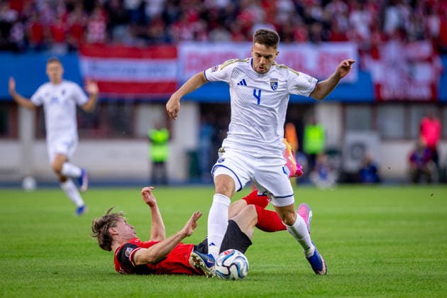 AUSTRIA - KOSOVO Patrick Wimmer of Austria and TSG 1899 Heffenheim and Ilir Krasniqi of Kosovo and Polissya Zhytomyr during UEFA Nations League - League B - Group B3 - Matchday 2 - football match between Austria and Kosovo. Ernst Happel Stadion, Vienna, Austria, September 27, 2026. Photo by Branislav Racko Copyright: xx 080A2707