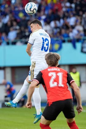 SOCCER - NL, AUT vs KOS VIENNA,AUSTRIA,27.SEP.26 - SOCCER - UEFA Nations League, OEFB international match, Länderspiel, Nationalmannschaft Austria vs Kosovo. Image shows Dion Gallapeni (KOS) and Patrick Wimmer (AUT).  GEPAxpictures xKevinxKada