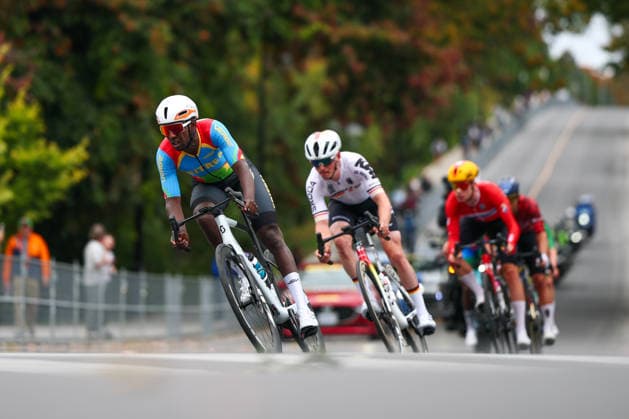 2026 UCI Road World Championships Picture by Vaughn Ridley SWpix.com - 27 09 2026 - Cycling - 2026 UCI Road World Championships - MontrÃ al, Canada - Men Elite Road Race - Biniam Girmay (Eritrea), Copyright: x xSWpix.comx(t axPhotographyxHubxLtd)xVaughnxRidley SWpix.comx SWP-3521-4825