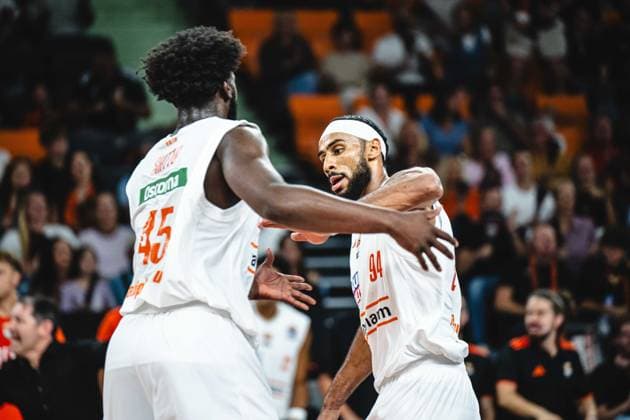 Neu Ulm, Germany, September 27, 2026: Oluwasimisola Shittu of ratiopharm Ulm and Armel Traore of ratiopharm Ulm gestured gesturing during the Basketball Bundesliga game between ratiopharm Ulm and Fitness First Würzburg Baskets at the ratiopharm Arena on September 27, 2026, in Neu Ulm, Germany. Photo by Harry Langer, DeFodi Images, ratiopharm Arena, Germany, September 27, 2026: Oluwasimisola Shittu of ratiopharm Ulm and Armel Traore of ratiopharm Ulm gestured during the Basketball Bundesliga match between ratiopharm Ulm and Fitness First Würzburg Baskets in Neu Ulm on September 27, 2026 at the ratiopharm Arena, Germany. Photo by Harry Langer, DeFodi Images. Photo by Harry Langer, DeFodi Images