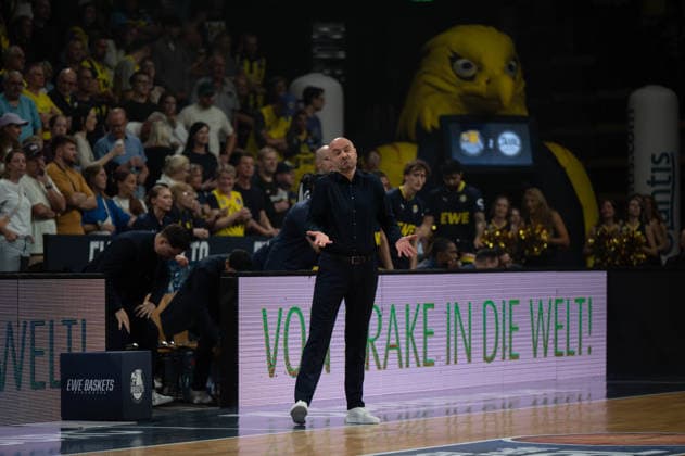 September 27, 2026, GER, Basketball, Bundesliga Matchday 3, 2026–2027 Season, Oldenburg, EWE Arena, EWE Baskets Oldenburg vs. Veolia Towers Hamburg Milenko BOGICEVIC, EWE Baskets Oldenburg Head Coach, on the sidelines at the EWE Arena in Oldenburg, Lower Saxony, Germany Copyright: xnordphotoxGmbHx xRojahnx