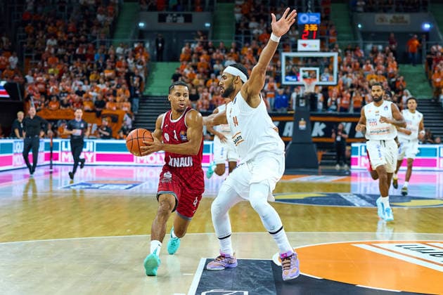 Head-to-head matchup between Sam Griffin of Würzburg Baskets, 04, Armel Traore of Ratiopharm Ulm, 07 GER, Ratiopharm Ulm vs. Würzburg Baskets, basketball, 1. Bundesliga, Matchday 3, 2026–2027 season, September 27, 2026 GER, Ratiopharm Ulm vs. Würzburg Baskets, Basketball, 1st Bundesliga, Matchday 3, 2026–2027 season, September 27, 2026 Neu Ulm Copyright: xEibner-Pressefoto GeraldxOelze-dexStoppanyx EP_ODS