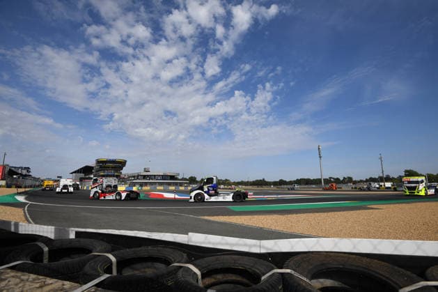 FFSA 24 HEURES CAMIONS 2026 94 RODRIGUES Ivan (fra), Team Luxosport, MAN, 21 SOUSA Raphaël (fra), Team Viry Truck Racing, Freightliner, action, during the 5th round of the Championnat de France FFSA Camions 2026, 24 Heures Camions, from September 26 to 27, 2026 on the Bugatti Circuit, in Le Mans, France - Le MansFrance Copyright: xRAINIERxEHRHARDTx