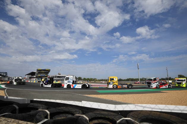 FFSA 24 HEURES CAMIONS 2026 21 SOUSA RaphaÃ«l (fra), Team Viry Truck Racing, Freightliner, 89 BERNARD Matthieu (fra), Team MB Truck Racing, MAN, 08 ROBINEAU Anthony (fra), Team Robineau, MAN, 94 RODRIGUES Ivan (fra), Team Luxosport, MAN, action, during the 5th round of the Championnat de France FFSA Camions 2026, 24 Heures Camions, from September 26 to 27, 2026 on the Bugatti Circuit, in Le Mans, France - Le MansFrance  Copyright: xRAINIERxEHRHARDTx