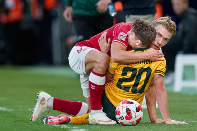 Nations League: Denmark vs. Wales—Denmark’s Rasmus Hoejlund and Wales’ Daniel James during the Nations League match between Denmark and Wales at Parken on Sunday, September 27, 2026. Photo by Liselotte Sabroe, Ritzau Scanpix, Copenhagen, Denmark  Copyright: Ritzau Scanpix LiselottexSabroex spdk20260927-190053-L