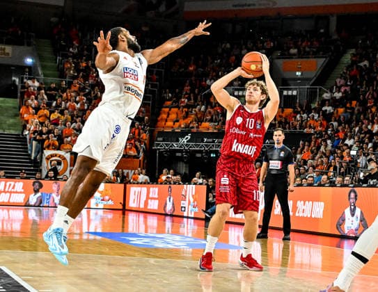 September 27, 2026, GER, Basketball, Men s, easycredit Basketball Bundesliga, 2026–2027 Season, Matchday 3, ratiopharm Ulm vs. Fitness First Würzburg Baskets: Marvin Heckel (Ulm, No. 47) blocks a shot by Calvin Wishart (Würzburg, No. 10) at the ratiopharm Arena in Neu Ulm, Bavaria, Germany Copyright: xNordphotox xHafnerx