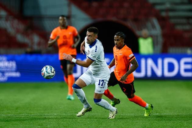 BELGRADE , 27-09-2026 , Rajko Mitic stadium , season 2026 2027 , UEFA Nations League football , Match between Serbia and The Netherlands , picture shows Serbia player Aleksa Terzic and Netherlands player Crysencio Summerville Serbia - Netherlands  x207661470x Copyright: