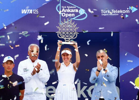 Ankara Open WTA, Tennis Damen 125 Tennis Tournament ANKARA, TURKIYE - SEPTEMBER 27: Turkish tennis player Berfu Cengiz poses for a photo with the championship trophy after defeating her Serbian opponent Teodora Kostovic 2-1 (2-6, 6-4, 7-5) in the singles final of the Ankara Open WTA 125 tennis tournament hosted by Topspin Tennis Academy Bilkent in Ankara, Turkiye, on September 27, 2026. Evrim Aydin Anadolu Ankara Turkey. Editorial use only. Please get in touch for any other usage.  Copyright: x2026xAnadoluxEvrimxAydinx