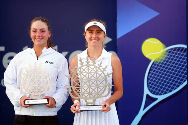 Ankara Open WTA, Tennis Damen 125 Tennis Tournament ANKARA, TURKIYE - SEPTEMBER 27: Champion Berfu Cengiz of Turkiye (R) and runner-up Teodora Kostovic of Serbia (L) pose with their respective trophies following the singles final of the Ankara Open WTA 125 tennis tournament hosted by Topspin Tennis Academy Bilkent in Ankara, Turkiye, on September 27, 2026. Evrim Aydin Anadolu Ankara Turkey. Editorial use only. Please get in touch for any other usage.  Copyright: x2026xAnadoluxEvrimxAydinx
