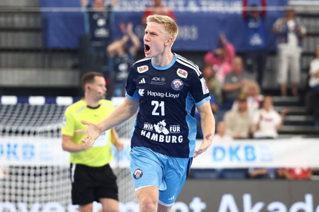 Handball Bundesliga HBL 2026 2027 - 27.09.2026 - Handball Club Hamburg HCH vs HSG Wetzlar . Frederik Bo Andersen ( HC Hamburg ) jubelt . Jubel .