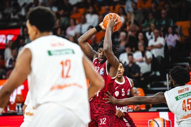 Neu Ulm, Germany, September 27, 2026 Michael Rataj (ratiopharm Ulm), Charles Thompson of Fitness First Würzburg Baskets and Oluwasimisola Shittu of ratiopharm Ulm go head-to-head during the Basketball Bundesliga game between ratiopharm Ulm and Fitness First Würzburg Baskets at the ratiopharm Arena on September 27, 2026, in Neu Ulmm, Germany. Photo by Harry Langer, DeFodi Images. ratiopharm Arena, Germany, September 27, 2026. Michael Rataj of ratiopharm Ulm, Charles Thompson of Fitness First Würzburg Baskets and Oluwasimisola Shittu of ratiopharm Ulm battle for the ball during the Basketball Bundesliga match between ratiopharm Ulm and Fitness First Würzburg Baskets in Neu Ulm on September 27, 2026 at the ratiopharm Arena, Germany Photo by Harry Langer, DeFodi Images Photo by Harry Langer, DeFodi Images