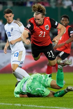 SOCCER - NL, AUT vs KOS VIENNA,AUSTRIA,27.SEP.26 - SOCCER - UEFA Nations League, OEFB international match, Länderspiel, Nationalmannschaft Austria vs Kosovo. Image shows Arijanet Muric (KOS), Patrick Wimmer (AUT).  GEPAxpictures xKevinxKada