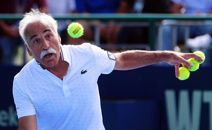 Ankara Open WTA, Tennis Damen 125 Tennis Tournament ANKARA, TURKIYE - SEPTEMBER 27: Former professional tennis player Mansour Bahrami, also known as the King of Trick Shots, takes part in an exhibition match during the Turk Telekom Ankara Open WTA 125 tennis tournament in Ankara, Turkiye, on September 27, 2026. Evrim Aydin Anadolu Ankara Turkey. Editorial use only. Please get in touch for any other usage.  Copyright: x2026xAnadoluxEvrimxAydinx