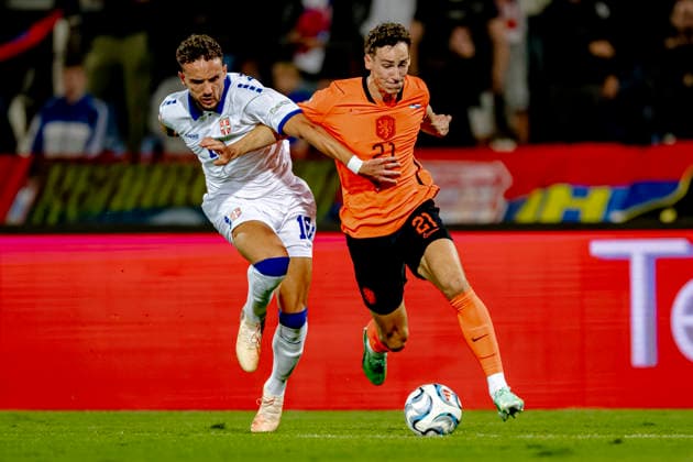 BELGRADE: Serbia defender Strahinja Erakovic and Netherlands forward Ruben van Bommel during the UEFA Nations League match between Serbia and the Netherlands at Rajko Mitic Stadium on September 27, 2026, in Belgrade, Serbia. Photo by DeFodi Images