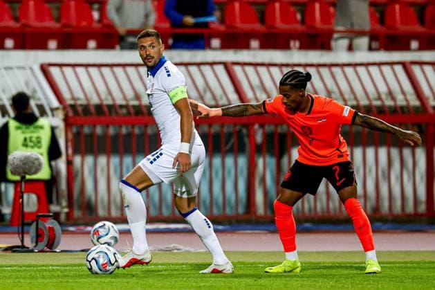 BELGRADE - Dusan Tadic of Serbia dribbles with the ball under pressure from Crysencio Summerville of the Netherlands during the UEFA Nations League match between Serbia and the Netherlands at the Rajko Mitic Stadium on 27 September 2026 in Belgrade, Serbia. MARCEL TER BALS ANP UEFA Nations League 2026 27 xVIxANPxSportx xMarcelxterxBalsxIVx 570431284 originalFilename: 570431284.jpg