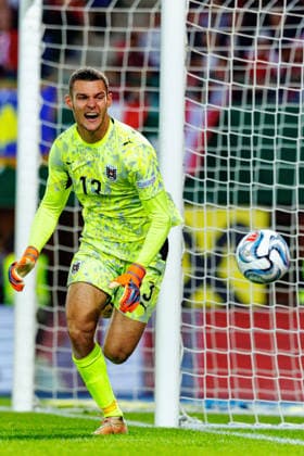 VIENNA, AUSTRIA - 27 SEPTEMBER 2026: Image shows Jungwirth Lukas (Austria, 13) during UEFA Nations League 2026 27 League B, Group B3, Matchday 2: Austria vs Kosovo at Ernst-Happel-Stadion on 27 09 2026 in Vienna, Austria. Austria Copyright: xFröhlichxPascalx
