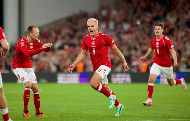 RECORD DATE NOT STATED Football - UEFA Nations League - Group A4 - Denmark v Wales COPENHAGEN, DENMARK - Sunday, September 27, 2026: Denmark s Gustav Isaksen celebrates after scoring the second goal during the UEFA Nations League Group A4 Matchday 2 match between Denmark and Wales at the Parken Stadium. Denmark won 2-0. (Photo by Amanda McMaster Propaganda) COPENHAGEN Parken Stadium COPENHAGEN DENMARK  Copyright: xAmandaxMcMasterx 2026-09-27-Denmark_v_Wales-017