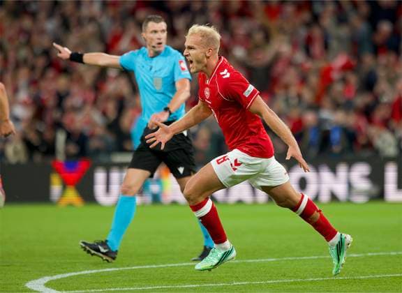 RECORD DATE NOT STATED Football - UEFA Nations League - Group A4 - Denmark v Wales COPENHAGEN, DENMARK - Sunday, September 27, 2026: Denmark s Gustav Isaksen celebrates after scoring the second goal during the UEFA Nations League Group A4 Matchday 2 match between Denmark and Wales at the Parken Stadium. Denmark won 2-0. (Photo by Amanda McMaster Propaganda) COPENHAGEN Parken Stadium COPENHAGEN DENMARK  Copyright: xAmandaxMcMasterx 2026-09-27-Denmark_v_Wales-020